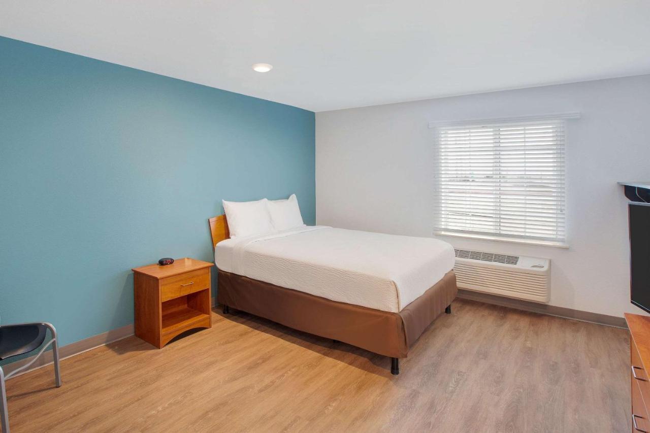 Woodspring Suites ハーリンゲン エクステリア 写真