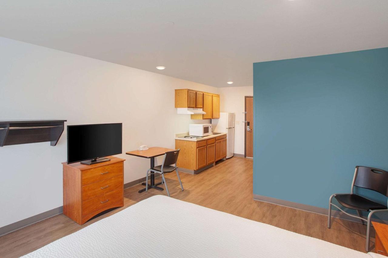 Woodspring Suites ハーリンゲン エクステリア 写真