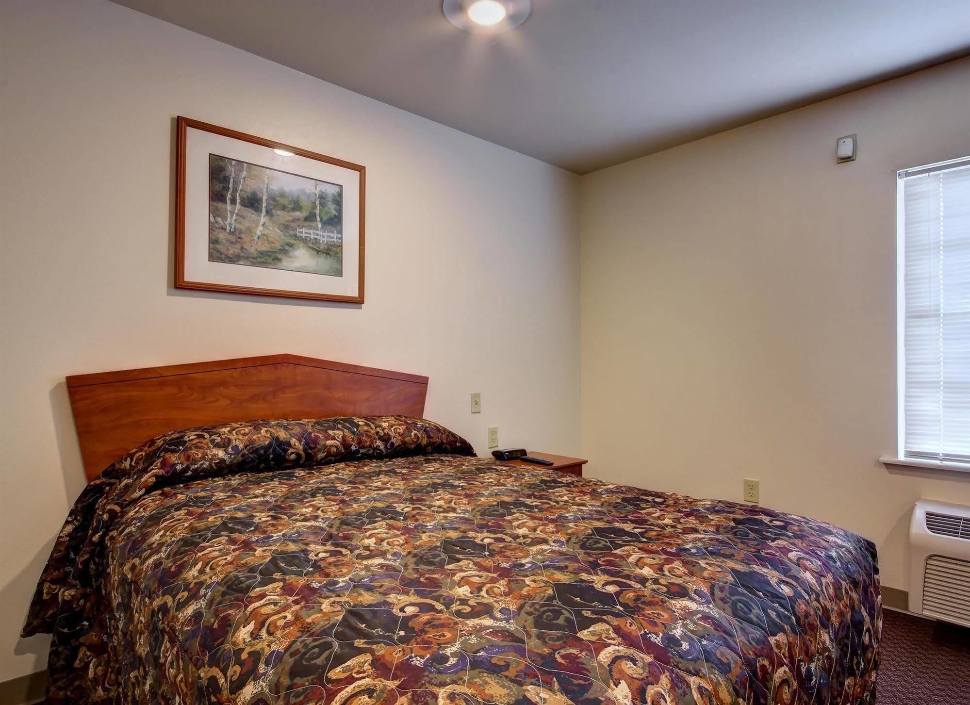 Woodspring Suites ハーリンゲン エクステリア 写真