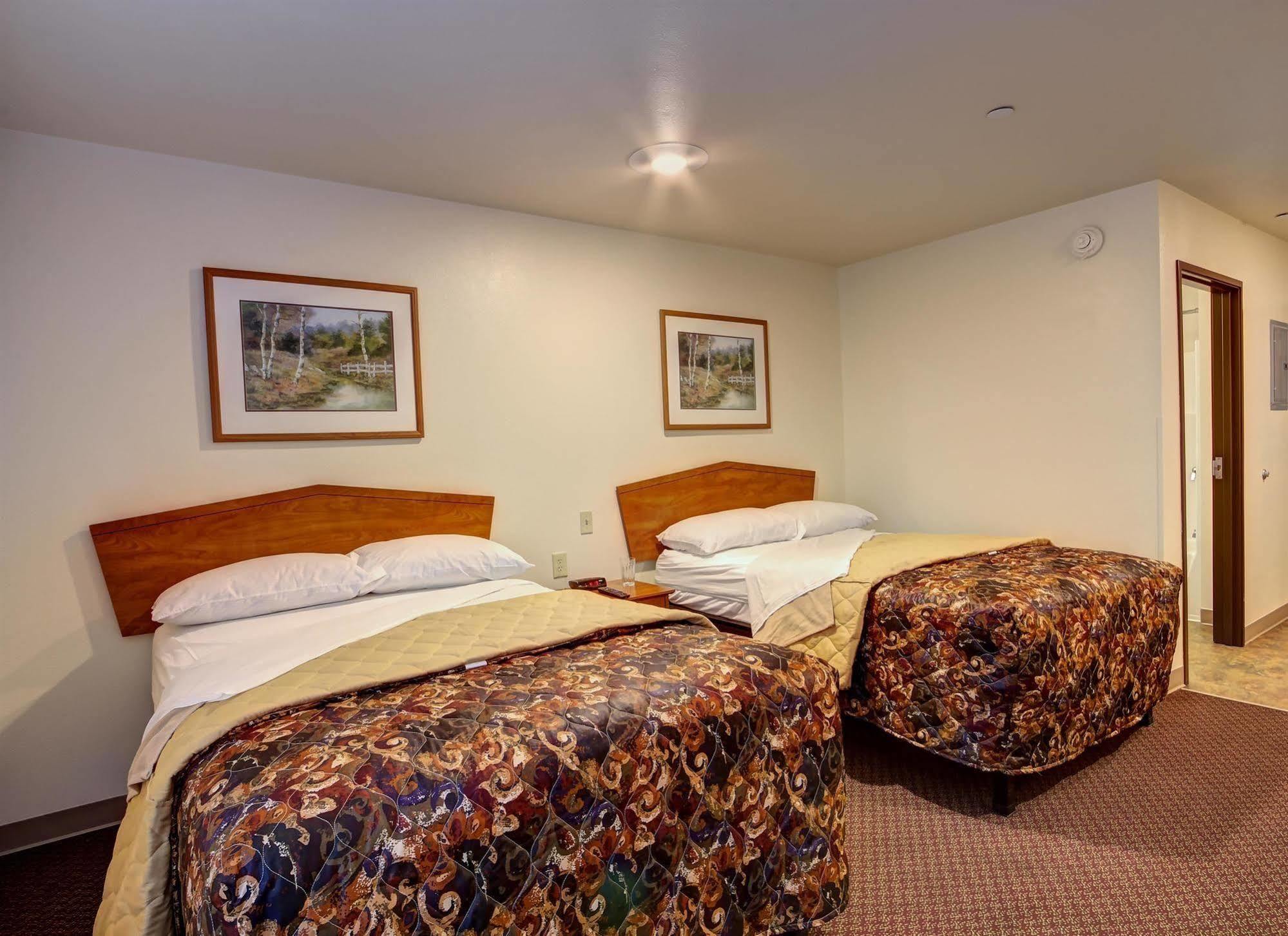 Woodspring Suites ハーリンゲン エクステリア 写真